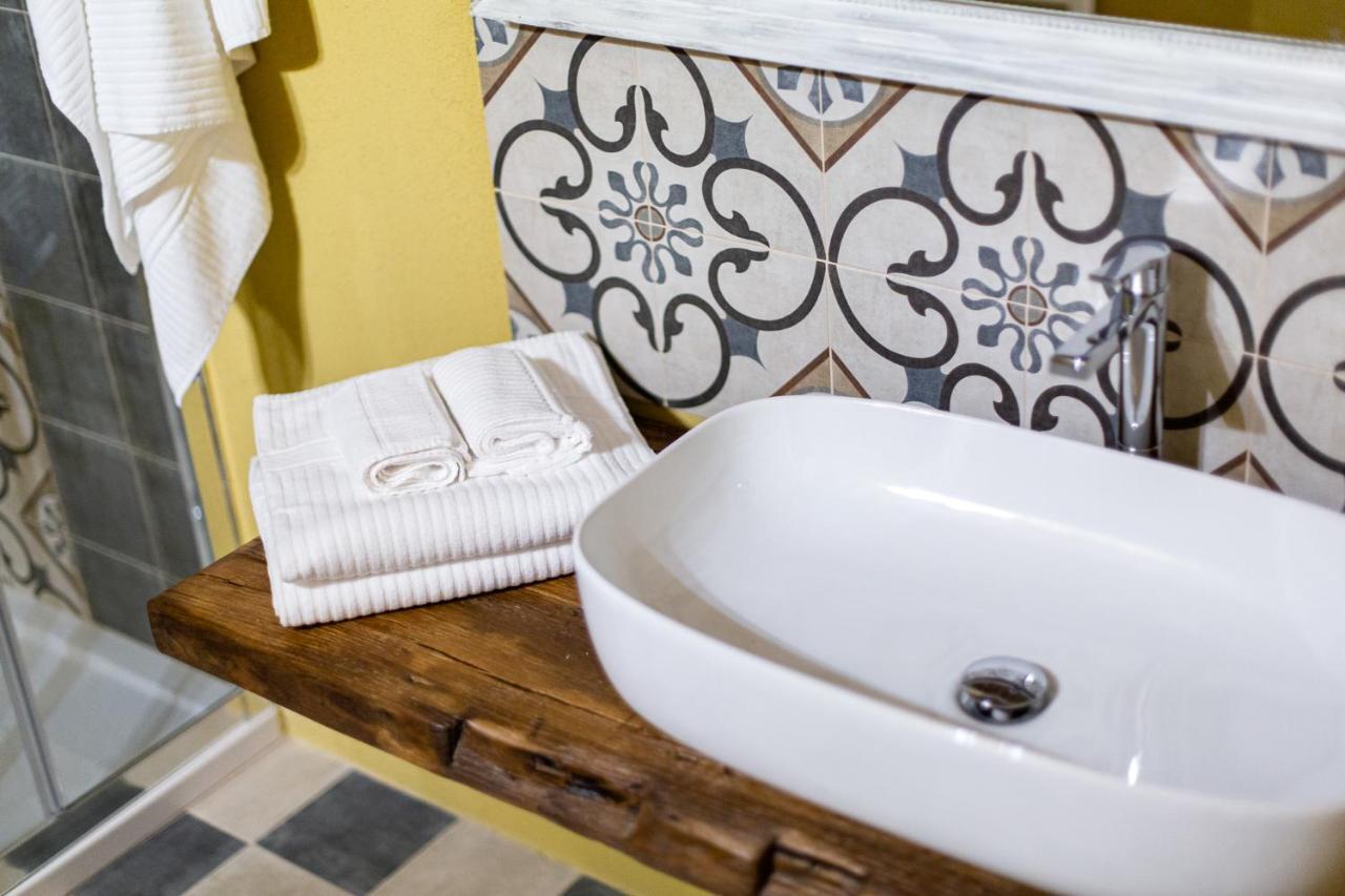 B&B Gli Archi Abbadia San Salvator Buitenkant foto